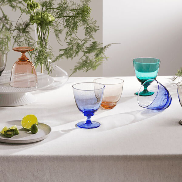 Flow glas p&aring; fod, m&oslash;rk bl&aring;, Holmegaard